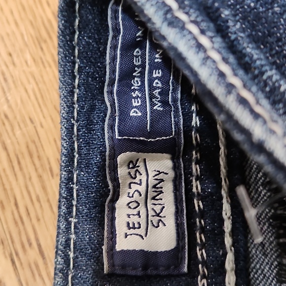 Miss Me Skinny jeans women's size 27×31 - Picture 6 of 7